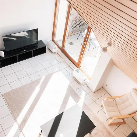 Maisonette-wohnung Airport Messe Stuttgart - Balkon - Parkplatz