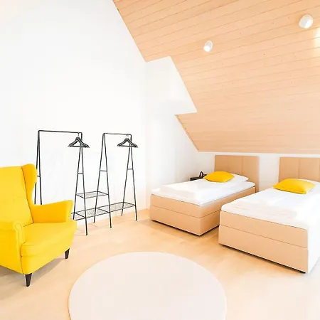 Maisonette-wohnung Airport Messe Stuttgart - Balkon - Parkplatz