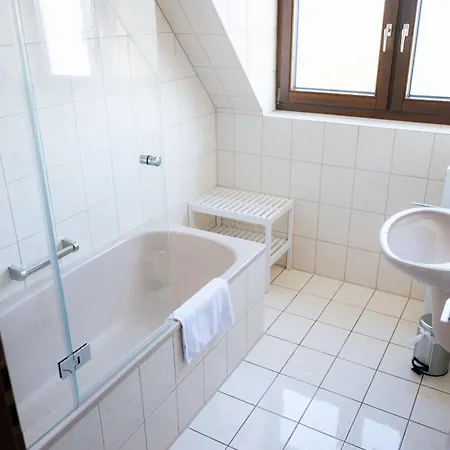 Maisonette-wohnung Airport Messe Stuttgart - Balkon - Parkplatz - Waschmaschine Appartement Leura