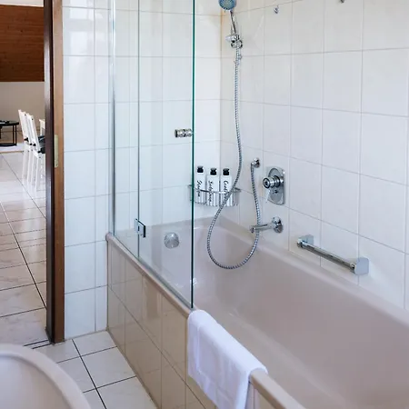 Appartement Maisonette-wohnung Airport Messe Stuttgart - Balkon - Parkplatz - Waschmaschine Leura